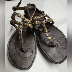 Roxy Bronze Stud Flat Sandals,  Size 9